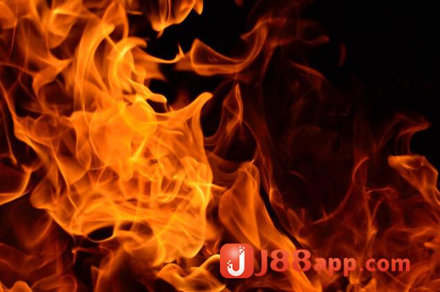 Nằm mơ thấy lửa đánh con gì? Giải mã giấc mơ chuẩn xác nhất 6 Chiêm bao thấy lửa cháy trong nhà