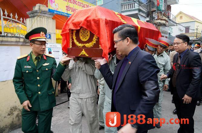 Giải mã nằm mơ thấy đám ma nhà hàng xóm đánh số mấy? 7 Nằm mộng thấy hàng xóm đưa tang