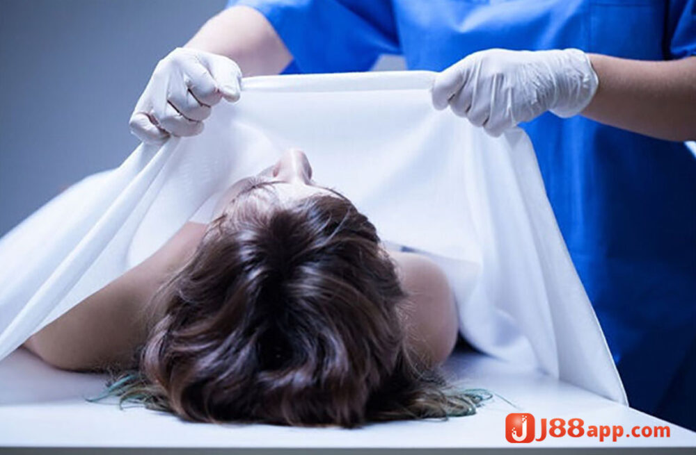 Nằm mơ thấy hồn người chết đánh con gì trúng lớn? 5 Ngủ mơ thấy hồn người chết có điềm báo gì?